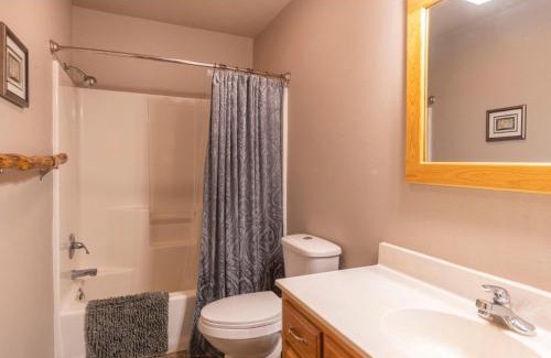 Hill City House | Song Bird Hill