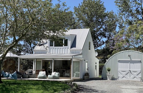 Leigh Cottage | Songbird Cottage - a luxury dog friendly hideaway