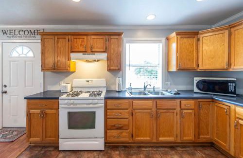 Waco House | Songbird Haven Cozy Country Getaway