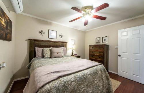 Waco House | Songbird Haven Cozy Country Getaway
