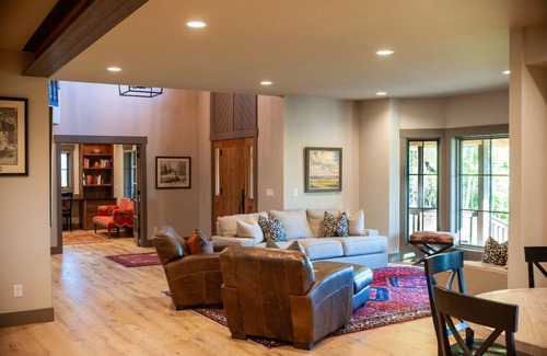 Driggs House | Songbird Ranch - Luxury 8 BR Home