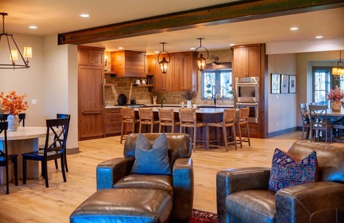 Driggs House | Songbird Ranch - Luxury 8 BR Home