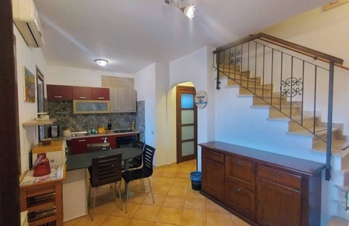 Maddalenedda House | Sonia House. 5min. from the beach, close to all services. 75 sqm.