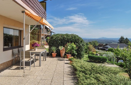 Vordergalgenberg Apartment | Sonnenberg vacation apartment with panoramic view