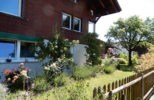 Brienz Apartment | Sonnenblick 4 - beautiful garden apartment near Lake Brienz