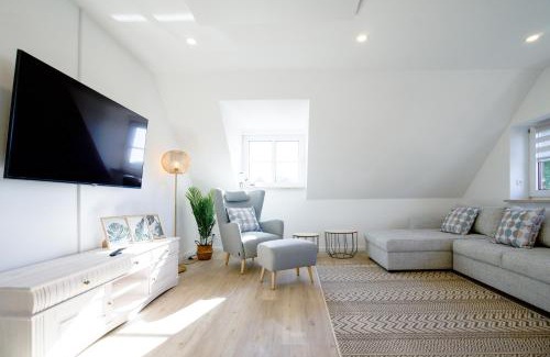 Suederhafen Apartment | Sonnenglück - Helle und moderne Ferienwohnung am Meer