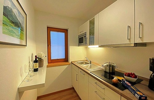 Entfelden Apartment | Sonnige Ferienwohnung von 45m² bis 65m², Balkon und extra Küche