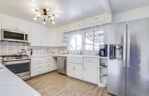 Freestone House | Sonoma County Vacation Rental w/Vineyard Views!