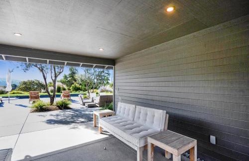 Fetters Hot Springs-Agua Caliente House | Sonoma Hilltop Estate With 3 Bedrooms And Pool - Includes Wine Tasting Passport