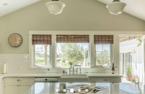 Sonoma House | Sonoma Vineyard Retreat Private House & Guesthouse w/Gourmet Kitchen & Views