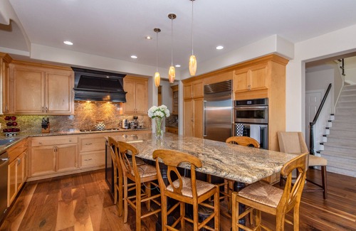 Santa Rosa House | Sonoma Wine Country Resort-Like Living
