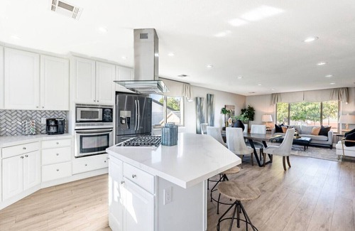 Park Scottsdale One Apartment | Sonoran Escape – 4BR Scottsdale Retreat w/Heated Pool