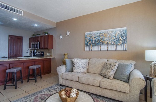 Sandy Beach Condo | Sonoran Sun W 711 Sun & Fun Relaxing Ocean Front Condo