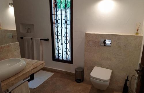 Galu Hotel | Sonrisa Villas