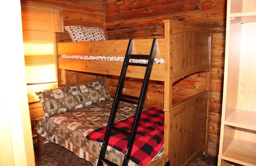 New Lisbon Cabin | Sook's Sanctuary - Your Relaxation Vacation Private Log Cabin - Peace At Last!!