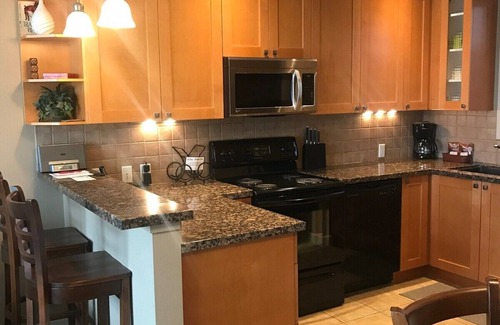 Sooke House | Sooke Harbour Townhouse