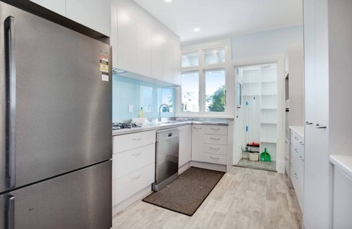 Mount Eden House | Soothe Serenity Mt Eden Villa with Parking
