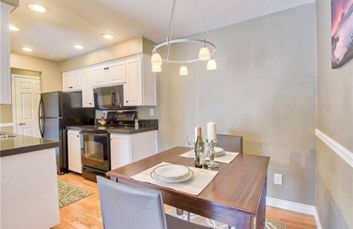 Viewpoint Apartment | Soothing 1-bedroom near Microsoft and Lake Sammamish