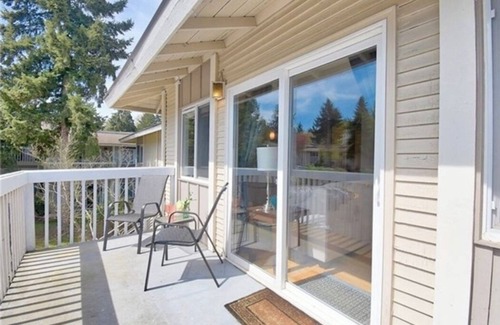 Viewpoint Apartment | Soothing 1-bedroom near Microsoft and Lake Sammamish