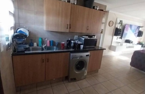 Centurion Apartment | Soothing 3-bedroom apartment in Pretoria