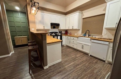 Big Spring House | Soothing 3-bedroom house with AC in Big Spring