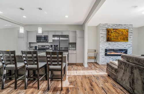 Millvale House | Soothing 4-bedroom house with WiFi in Pittsburgh