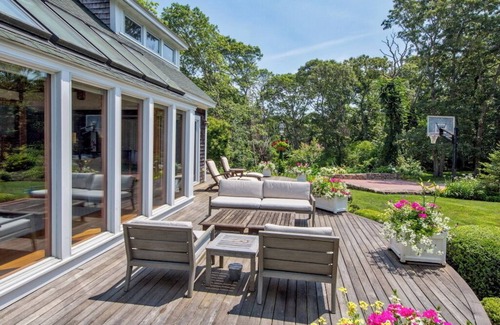 Vineyard Haven House | Soothing 4-bedroom house with a built full yard andAC in charming Tisbury