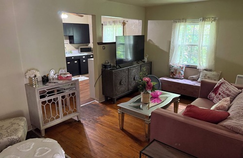 Marshall-Shadeland Apartment | Soothing apartment with WiFi in vibrant Pittsburgh