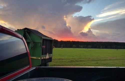 Pangburn RV Rental | Soothing camping with WiFi in charming Pangburn Arkansas.