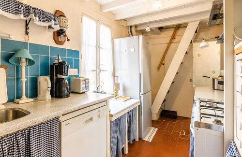 Dun-sur-Grandry House | Soothing Holiday Home in Dun-sur-Grandry with Terrace
