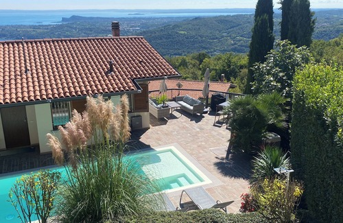 Villanuova sul Clisi Villa | Soothing villa with with private pool, seasonally heated; pet friendly