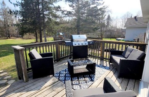 Algoma District House | SooVilla 4 Bedroom Dream