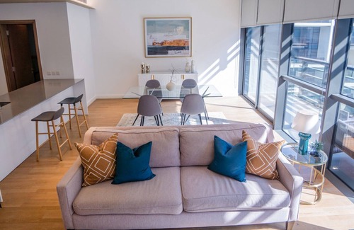 Al Wasl Apartment | Sophisticated 1BR in City Walk
