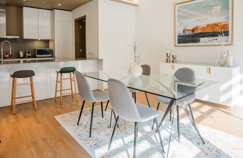 Al Wasl Apartment | Sophisticated 1BR in City Walk
