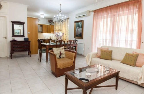 Petroupoli Apartment | Sophisticated 2-Bedroom Retreat in Petroupoli