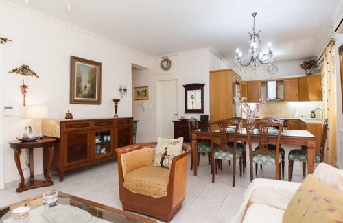Petroupoli Apartment | Sophisticated 2-Bedroom Retreat in Petroupoli