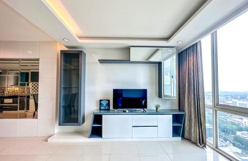 Surabaya Apartment | Sophisticated 2BR Surabaya Apartment at Via Tower Ciputra World by Le Ciel Hospitality