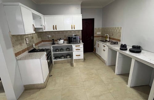 Kisutu Apartment | Sophisticated 4-Bed Central Business District Retreat with City Views