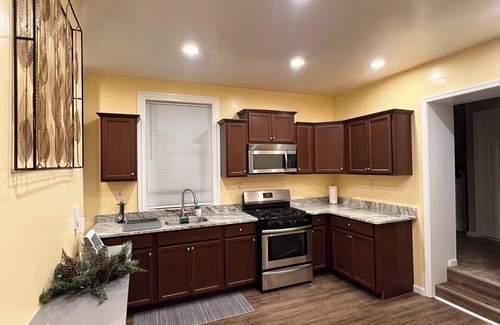 Bethlehem House | Sophisticated and spacious 7BR home— perfect for families, crews, professionals