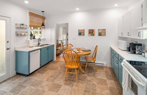 James Bay House | Sophisticated Boho Home in the heart of James Bay