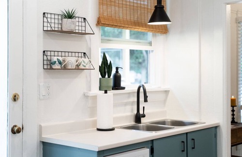 James Bay House | Sophisticated Boho Home in the heart of James Bay