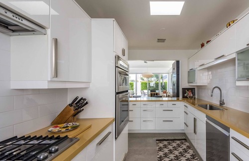 Canyon View Estates Condo | Sophisticated Canyon Estates Condominium- 30 Day Minimum