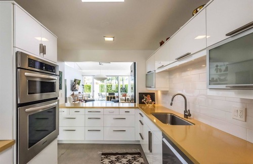 Canyon View Estates Condo | Sophisticated Canyon Estates Condominium- 30 Day Minimum