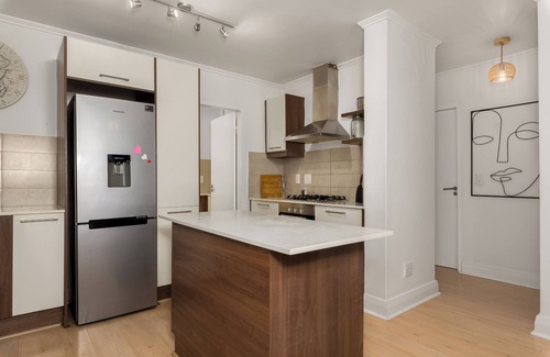 Century City Apartment | Sophisticated Century City Apartment | Pool
