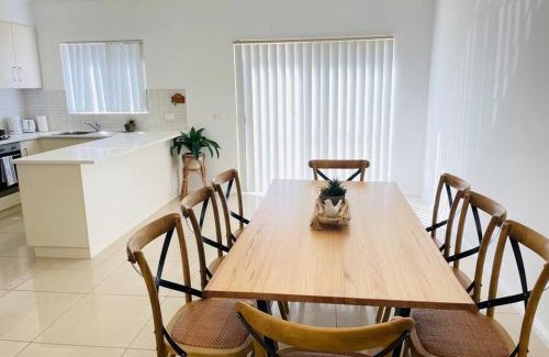Wagga Wagga Apartment | Sophisticated City Retreat with All the Comforts