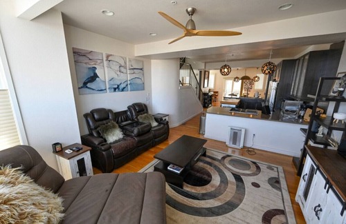 Belmar House | Sophisticated Home in Belmar’s Exclusive Community