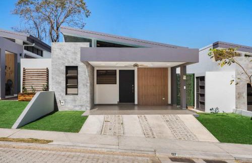 Coco House | Sophisticated Home with a Chic Design and a Private Terrace with a Plunge Pool