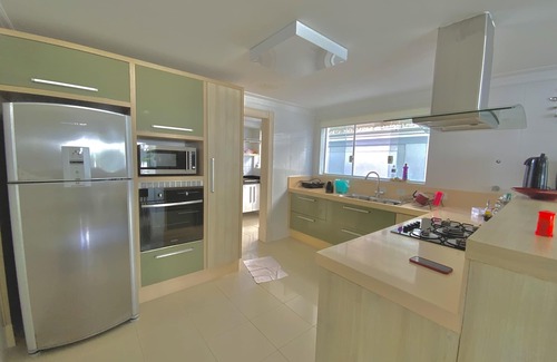 Jardim Acapulco House | Sophisticated luxury mansion in Jardim Acapulco