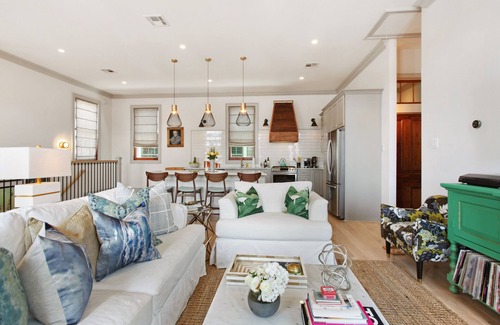 Faubourg Marigny House | Sophisticated Marigny Triangle Open Concept Home with Balcony