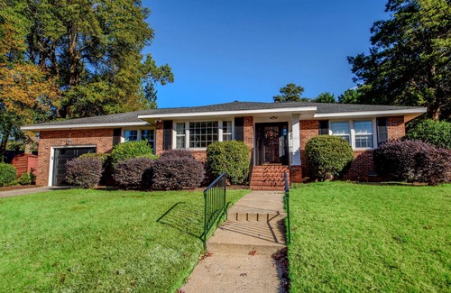 Aiken House | Sophisticated Masters home located just 30 minutes away in Aiken, SC.